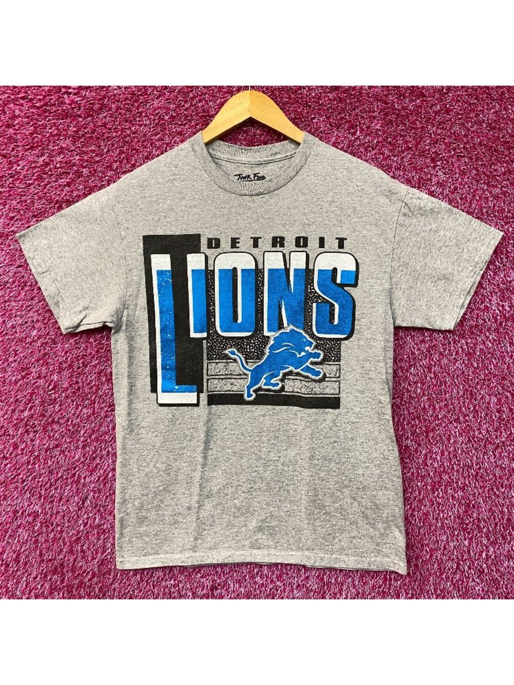 Junk Food Clothing Detroit Lions Complete T-Shirt Small